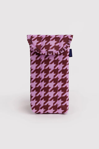 BAGGU glasses sleeve in pink houndstooth fabric with top flap