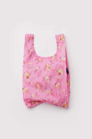 Pink reusable bag with star pattern on a white background