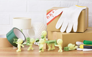 SMISKI moving glow mini figurines set of small green characters
