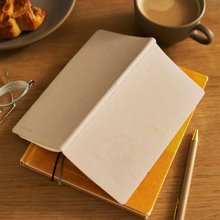Hobonichi Techo 2027 WEEKS Smooth Planner Café au Lait