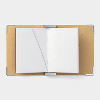 TRAVELER'S notebook Passport 016 Archive Binder