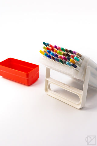 ZEBRA CLiCKART marker pen set in white open holder with red storage case